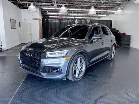 Used 2018 Audi SQ5 Premium Plus image 4