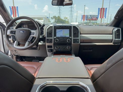 Used 2021 Ford F250 King Ranch w/ King Ranch Ultimate Package AWD/4WD image 35
