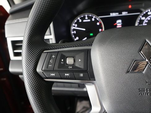 New 2026 Mitsubishi Outlander ES image 42