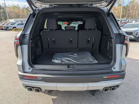 New 2026 Chevrolet Traverse LT image 29