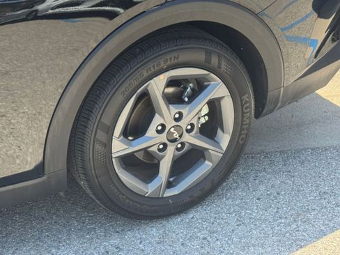 Used 2025 Kia K4 FWD image 30