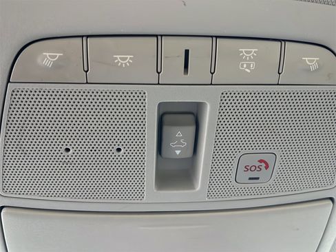 Certified 2019 INFINITI Q50 Luxe w/ Essential Package (3.0T Luxe) image 24