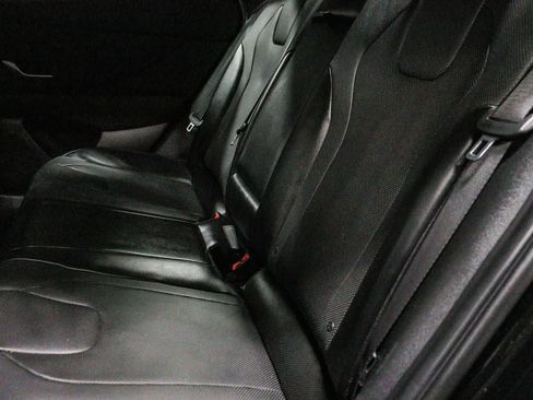 Used 2023 Hyundai Elantra Limited FWD image 19