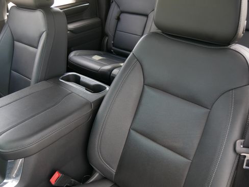 Used 2023 GMC Sierra 1500 SLT RWD image 12