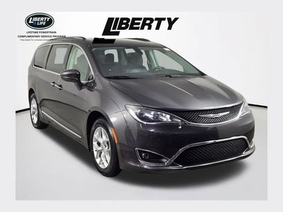 Used 2019 Chrysler Pacifica Touring-L Plus w/ Tire & Wheel Group