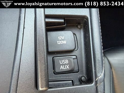 Used 2013 Lexus CT 200h FWD image 22