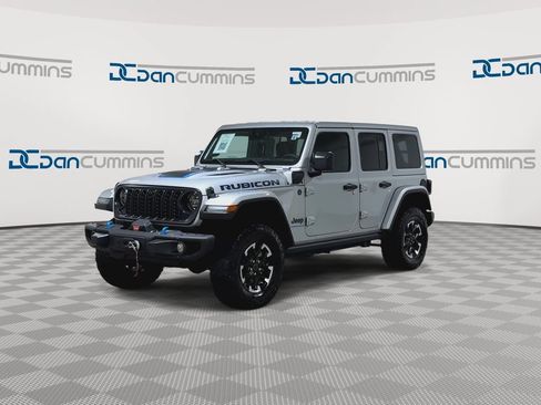 Used 2024 Jeep Wrangler Unlimited Rubicon 4xe AWD/4WD image 5