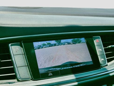 Used 2023 Buick Enclave Essence w/ Experience Buick Package FWD image 18