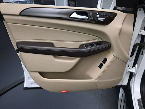 Used 2018 Mercedes-Benz GLS 450 4MATIC w/ Premium Package image 19