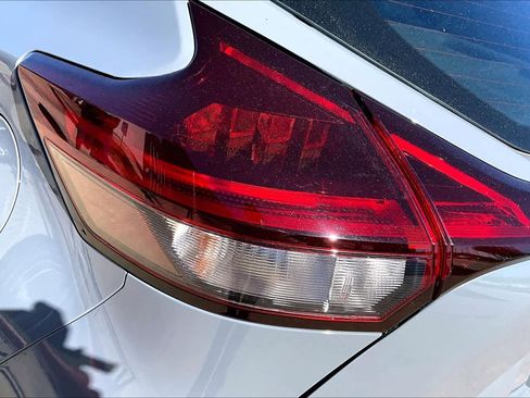 Used 2021 Nissan Kicks SR w/ SR Premium Package image 28