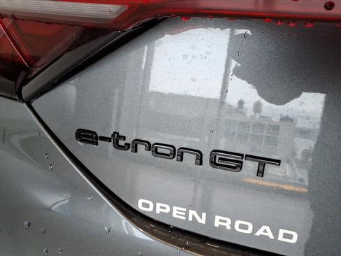 Used 2024 Audi e-tron GT Premium Plus w/ Performance Package image 17