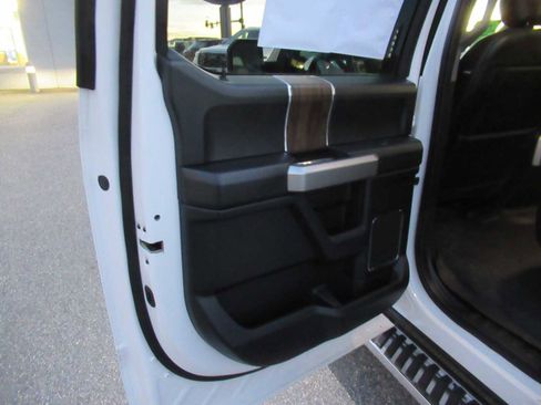 Used 2019 Ford F150 Lariat w/ Equipment Group 502A Luxury image 23