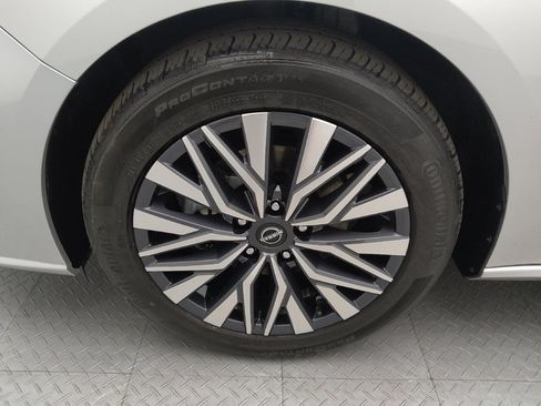 Used 2023 Nissan Altima 2.5 SV AWD/4WD image 31