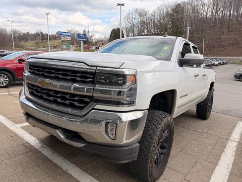 Used 2018 Chevrolet Silverado 1500 LTZ image 2