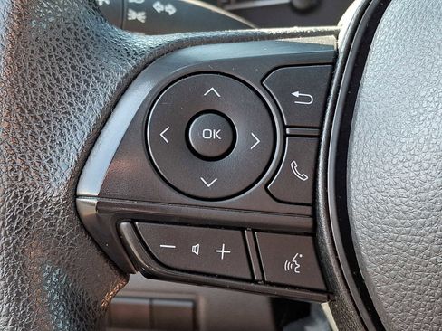 Used 2024 Toyota Corolla LE FWD image 17