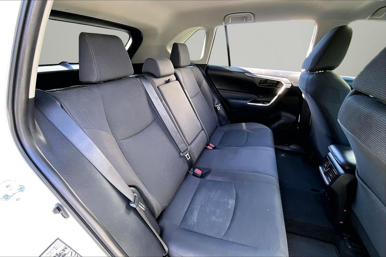 Used 2025 Toyota RAV4 LE FWD image 23