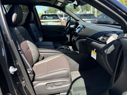 Used 2026 Honda Ridgeline Black Edition image 17