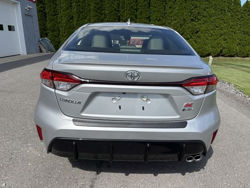 Certified 2026 Toyota Corolla SE w/ SE Premium Package FWD image 4