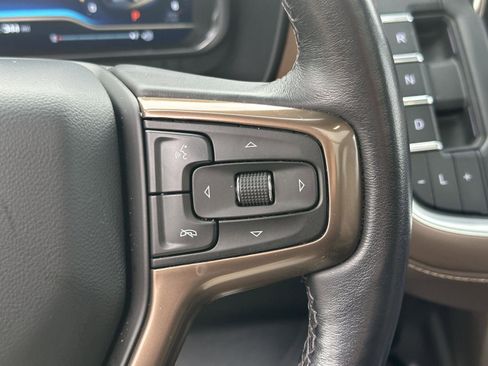 Used 2022 Chevrolet Suburban High Country image 17