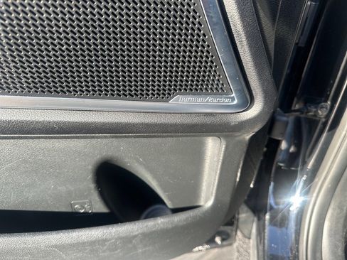 Used 2022 Kia Telluride SX w/ SX Prestige Package image 30