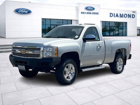Used 2013 Chevrolet Silverado 1500 LT w/ Chrome Essentials Package RWD image 1