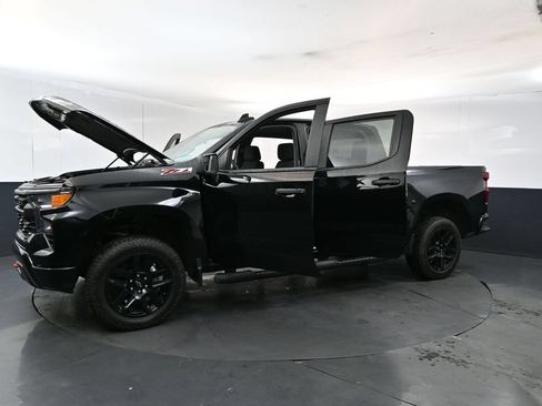 Used 2023 Chevrolet Silverado 1500 Custom Trail Boss AWD/4WD image 27