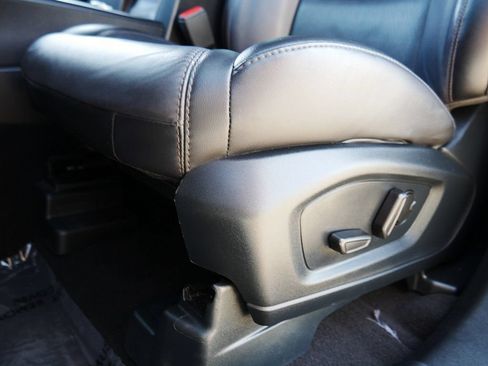 Used 2024 Ford Explorer Platinum w/ Technology Package AWD/4WD image 13