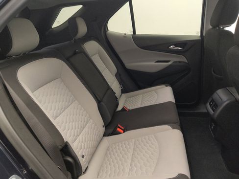 Used 2020 Chevrolet Equinox LS w/ LS Convenience Package FWD image 19