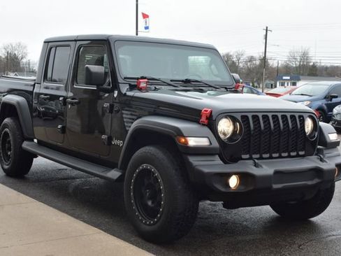 Used 2021 Jeep Gladiator Sport w/ Trailer Tow Package AWD/4WD image 9