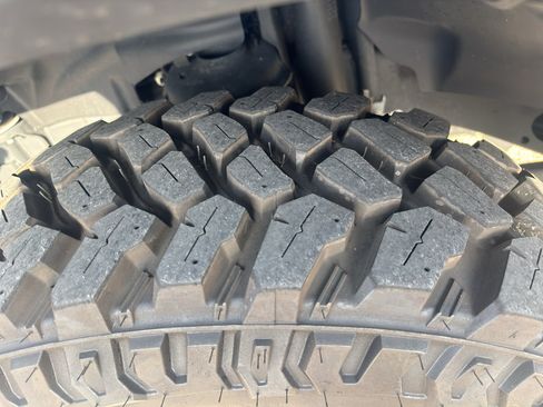 Used 2023 Jeep Wrangler Unlimited w/ Sun & Screen Package AWD/4WD image 8