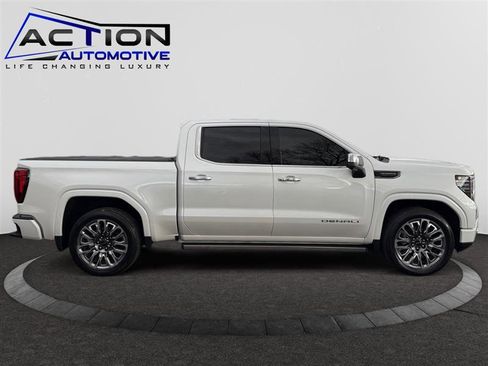 Used 2023 GMC Sierra 1500 Denali Ultimate image 9