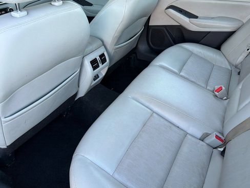 Used 2019 Nissan Altima 2.5 Platinum FWD image 11