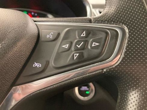 Used 2020 Chevrolet Equinox LT AWD/4WD image 25