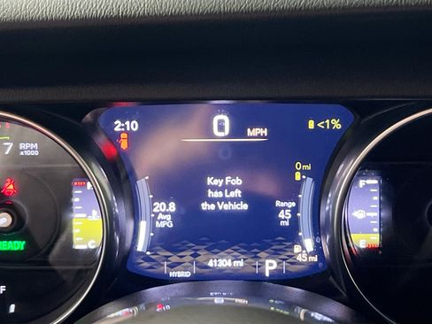 Used 2022 Jeep Wrangler Unlimited Sahara w/ Safety Group AWD/4WD image 22