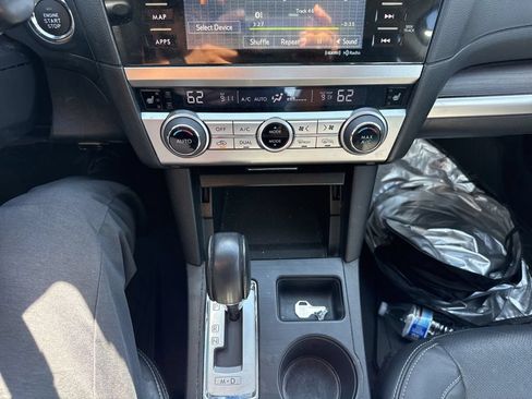 Used 2015 Subaru Legacy 3.6R Limited AWD/4WD image 6