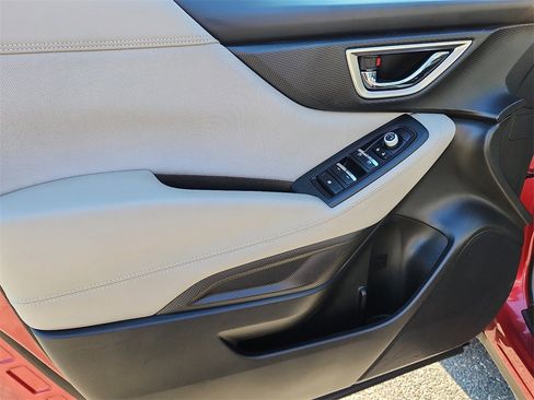 Used 2020 Subaru Forester Premium image 11