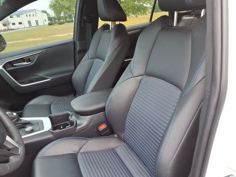 Used 2023 Toyota RAV4 XSE AWD/4WD image 14