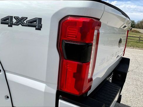 New 2026 Ford F250 Lariat w/ Black Appearance Package AWD/4WD image 23