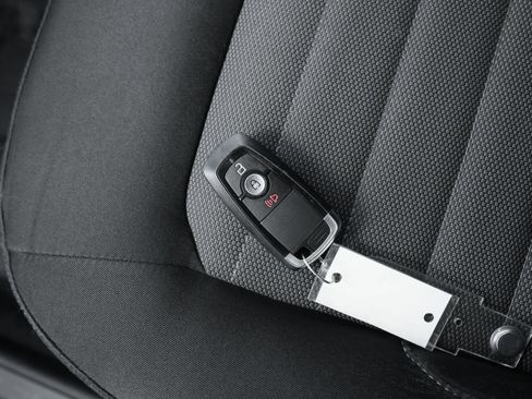 Used 2023 Ford Edge SE image 42