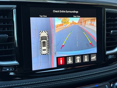 New 2026 Chrysler Pacifica Select w/ S Appearance Package image 19