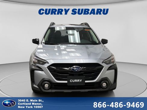 Used 2025 Subaru Outback Onyx Edition w/ Tech Package 2 AWD/4WD image 8