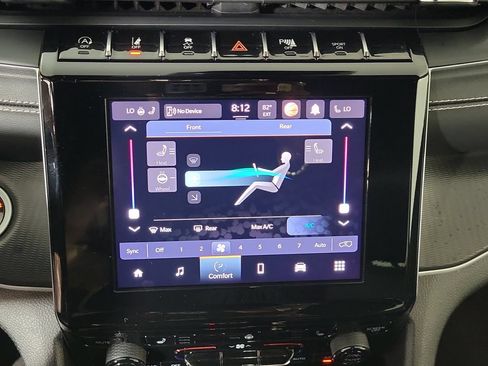 Used 2024 Jeep Grand Cherokee L Altitude RWD image 21