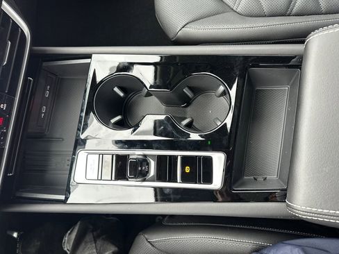 New 2026 Volkswagen Atlas SE image 12