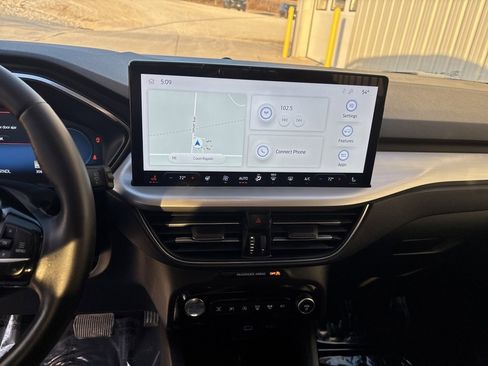 Used 2023 Ford Escape Platinum image 18