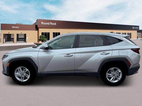 New 2026 Hyundai Tucson SE FWD image 3