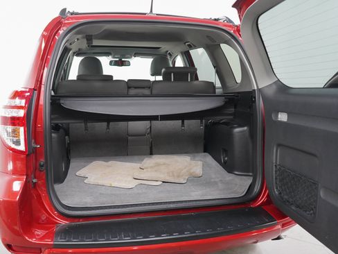 Used 2011 Toyota RAV4 Limited w/ Limited Extra Value Pkg FWD image 16