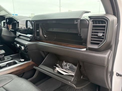 Used 2024 GMC Sierra 1500 SLT w/ SLT Premium Plus Package image 56