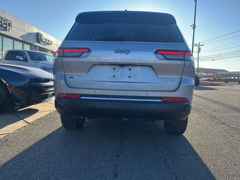 Used 2022 Jeep Grand Cherokee L Laredo w/ Luxury Tech Group I image 9