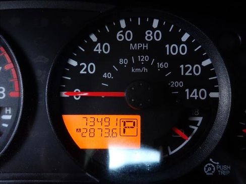 Used 2015 Nissan Frontier SV w/ SV Value Truck Package RWD image 21