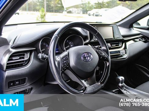 Used 2018 Toyota C-HR XLE image 21